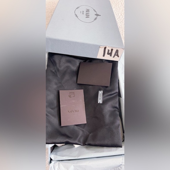 PRADA Women’s Triangle Logo patent Leather Pumps Loafers - Picture 12 of 13